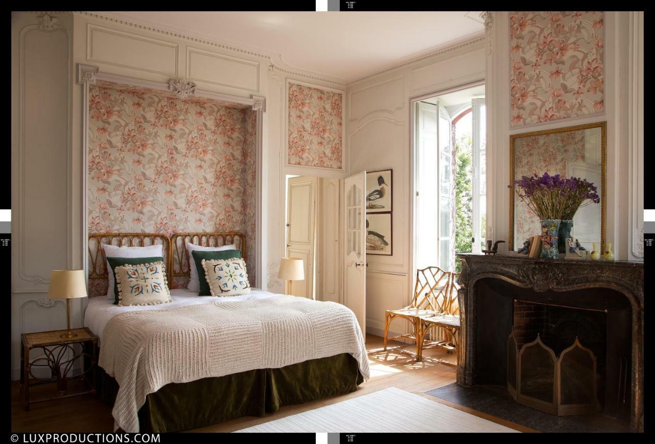 Monastere De Brucourt Bed & Breakfast Bagian luar foto